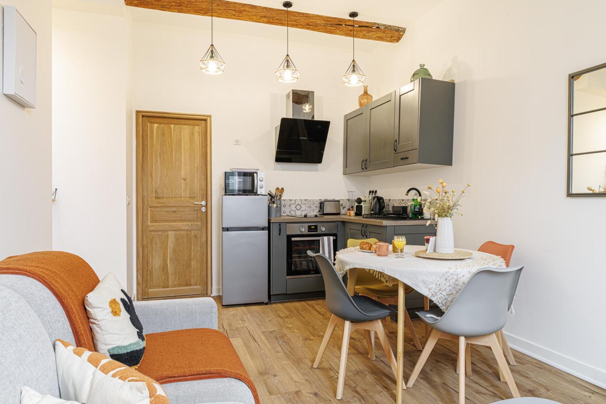 Old Town Antibes Superb New Flat, For 3, Ac, Wi-Fi Apartment Exterior photo